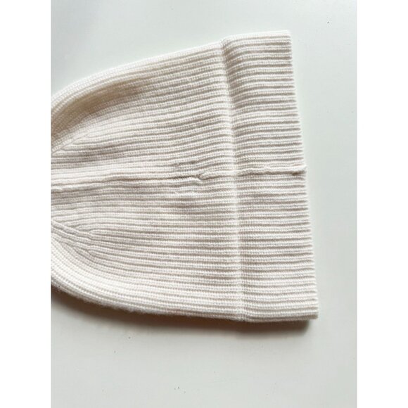 Aritzia BABATON LiteLuxe Birch Ribbed Cashmere Knit Beanie Toque Hat, One Size - Picture 4 of 12